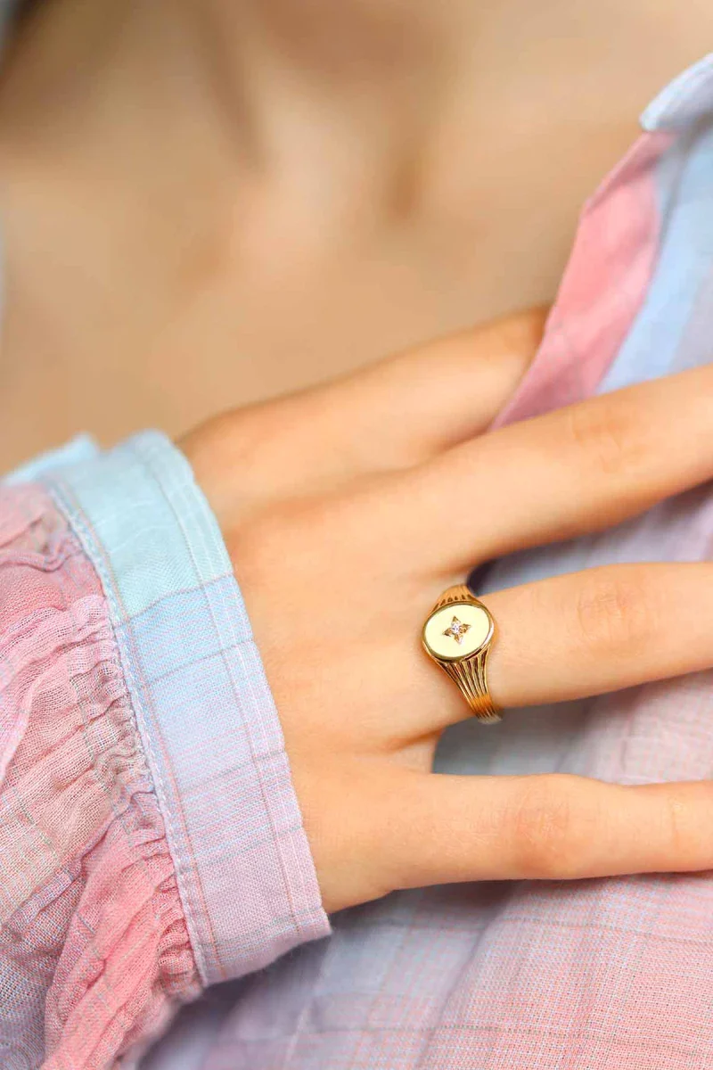 Bague blanche et plaqué or motifs ère Edouardienne I Honorine - Image 4