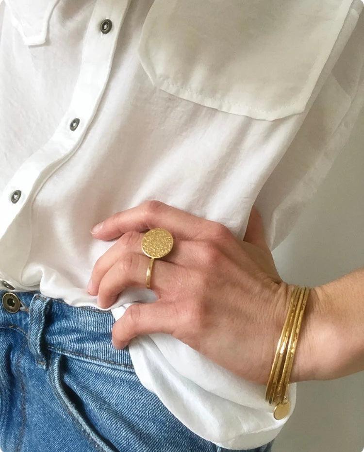 Bague dorée plate - Hoja - Image 3