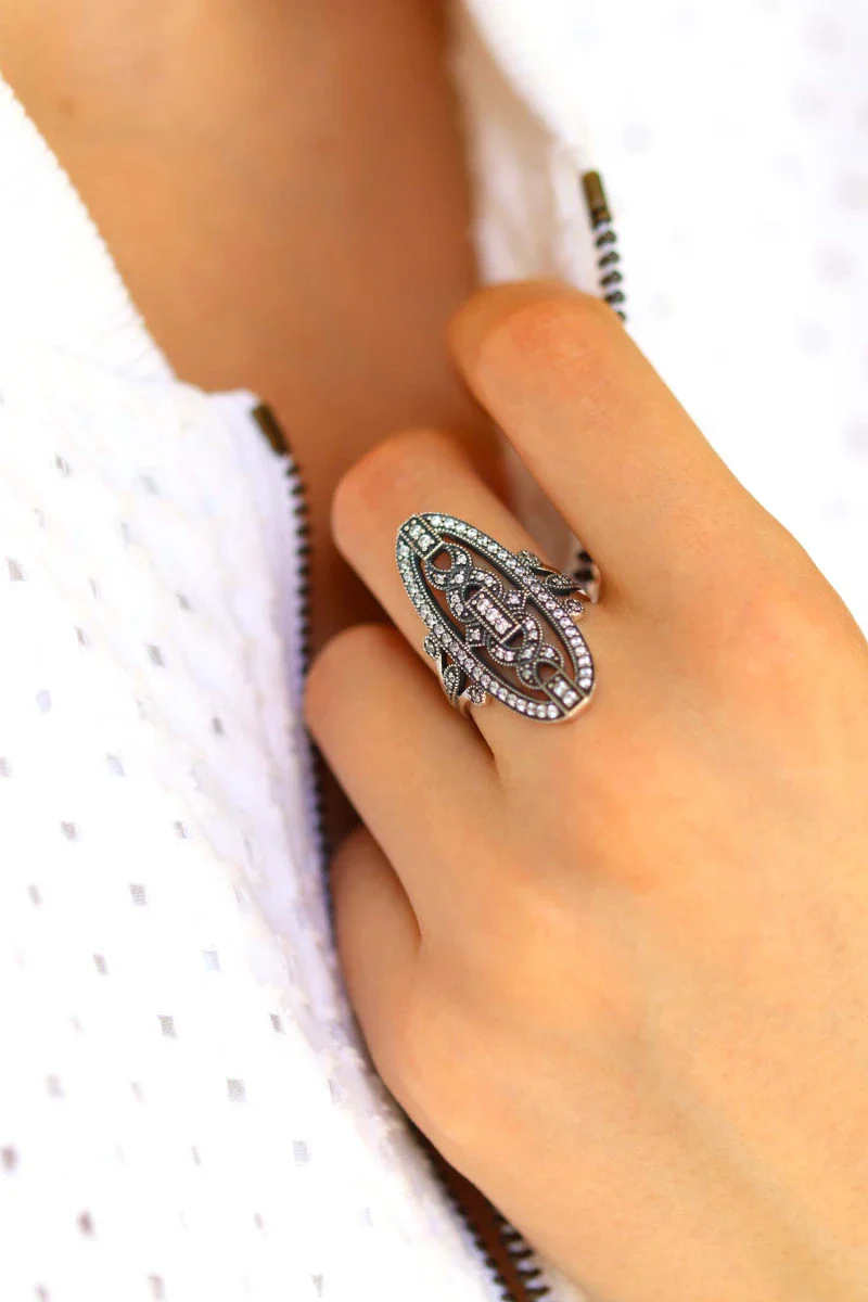 Bague en argent 925 oblongue ouvragée de millegrain I Hortense - Image 7