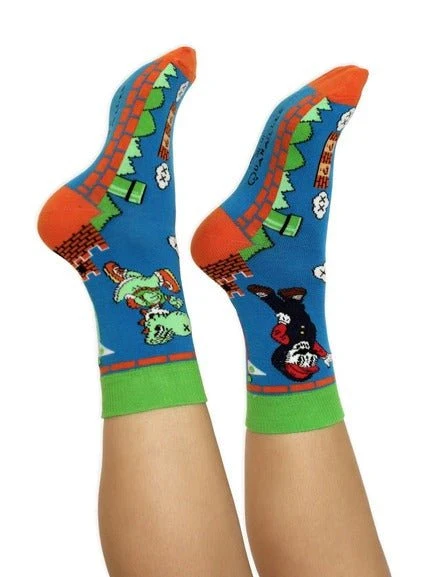 Chaussette à l'unité Oskunk 1 - Episode 01 - Image 9