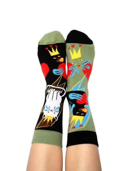 Chaussette à l'unité Cynthia 1 - Episode 01 - Image 4