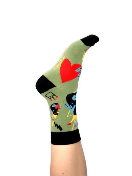 Chaussette à l'unité Cynthia 1 - Episode 01 - Image 5