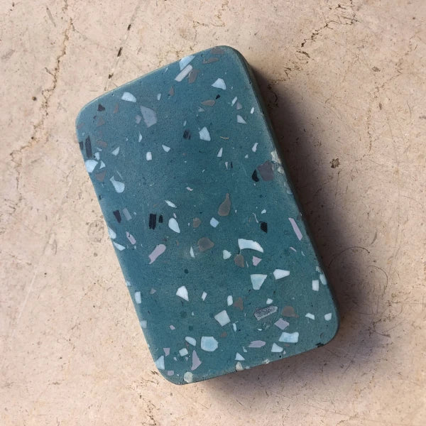 Porte savon fait-main en béton et plastique recyclé I Plusieurs coloris - Image 9