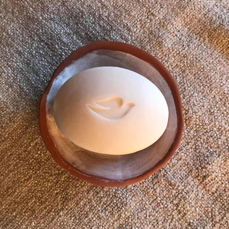 Porte-savon ou éponge en argile rouge et émail blanc - Image 3