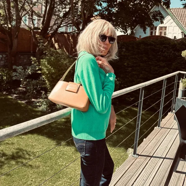 Sac baguette en cuir végan Carmen I Camel - Image 19