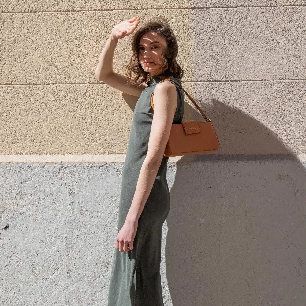 Sac baguette en cuir végan Carmen I Camel - Image 8