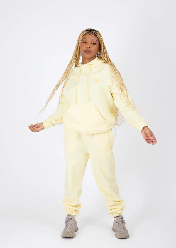 Sweat à capuche jaune avec logo Aphaïa - Image 3