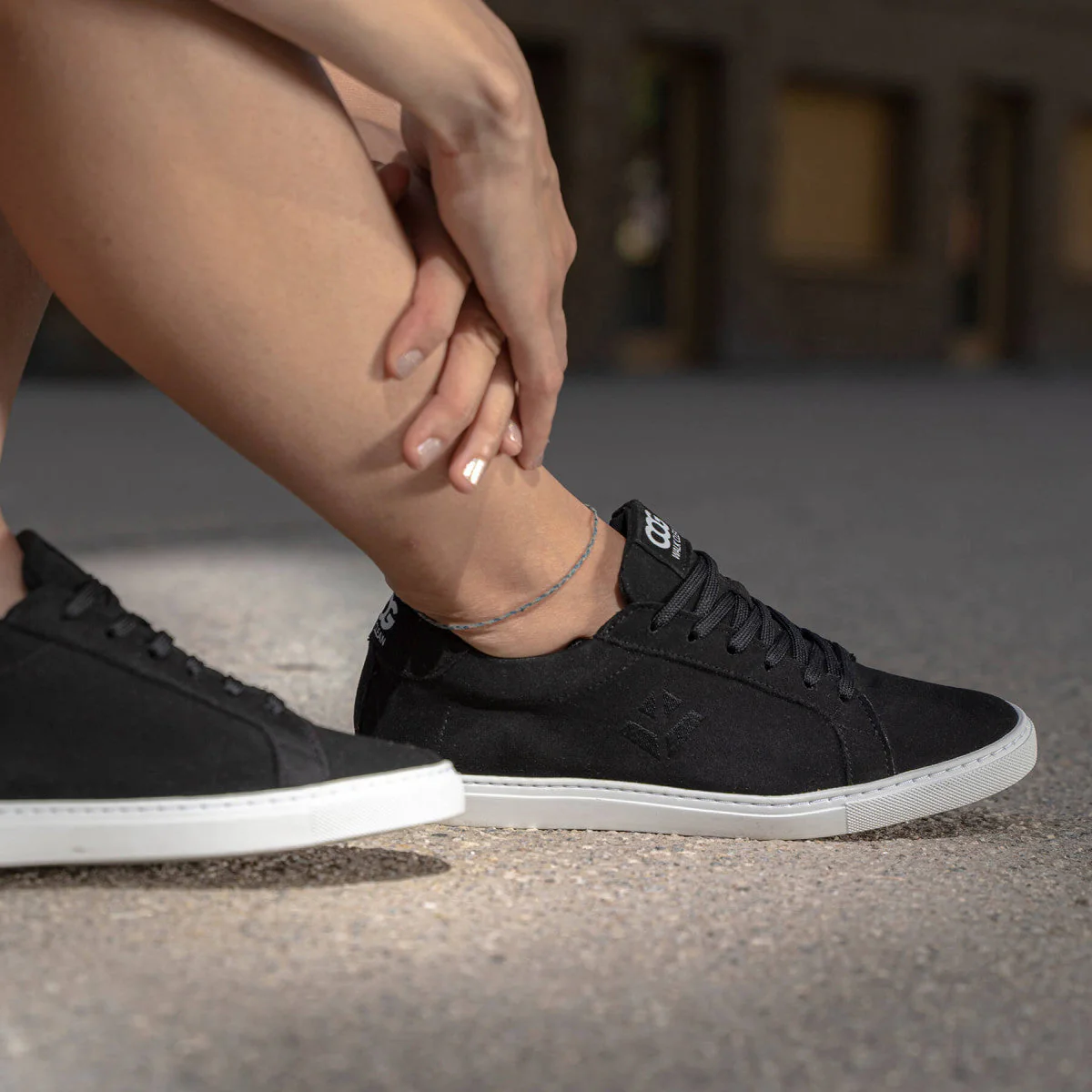 Baskets véganes de ville unisexe Noires Winton - Image 4