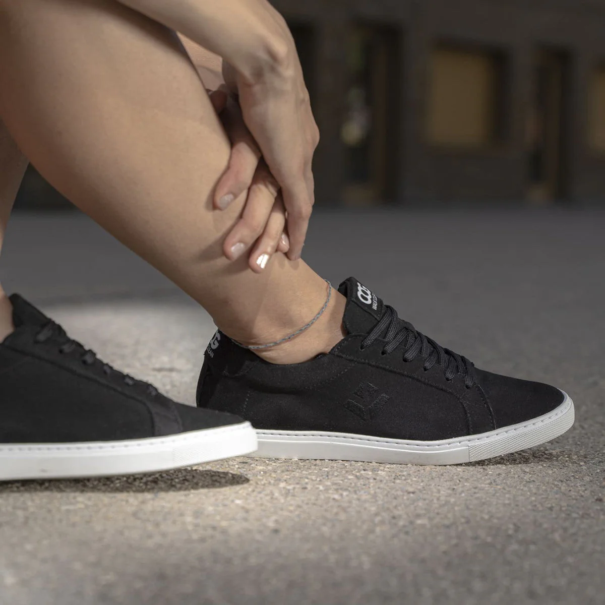 Baskets véganes de ville unisexe Noires Winton - Image 9